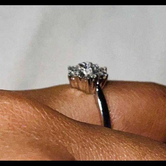 Victorian Elegant Real Diamond statement Ring WOW! - Picture 4 of 8